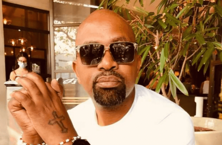 Uncoma izinkundla zokuxhumana oneminyaka enebhizinisi lokukhiqiza ubucwebe, nathi selidlondlobale selinamakhasimende kwamanye amazwe. Uxoxe noZIMBILI VILAKAZI