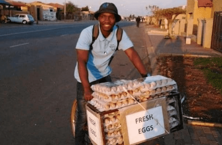 Umfundi oqale edayisa amaqanda emgwaqweni usevule nesitolo esithi yena. Uxoxe noZIMBILI VILAKAZI