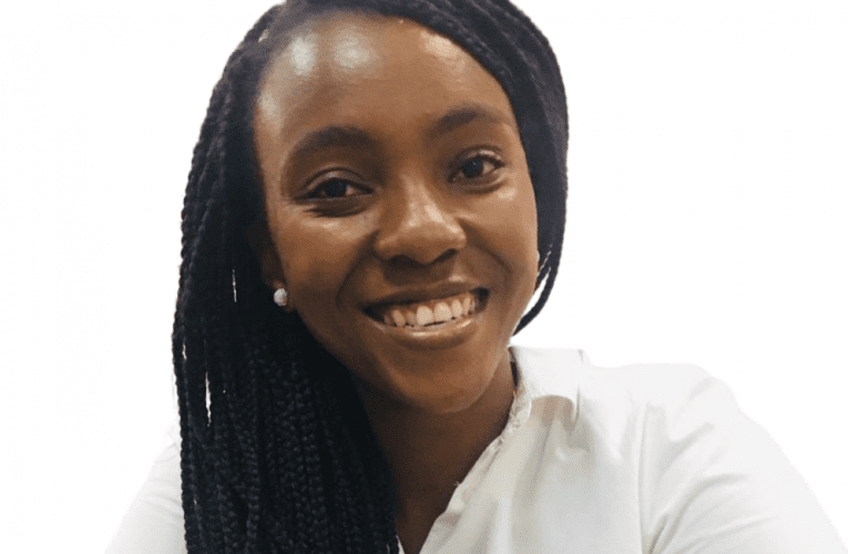 Ukuhlala uphephile online, kuloba uZama Simelane