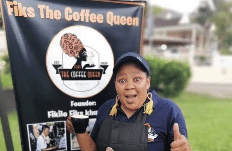 Uthando lwekhofi lumholele ebhizinisini elingavamile endlini emnyama ovuba ikhofi. Uxoxe noZANELE MTHETHWA