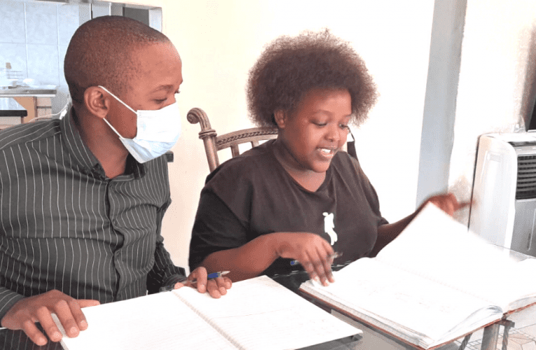 Owayefeyila izibalo namhlanje usenebhizinisi elikhiqiza abafundi abaphasa lesi sifundo ngamalengiso. Uxoxe noZIMBILI MAZIBUKO