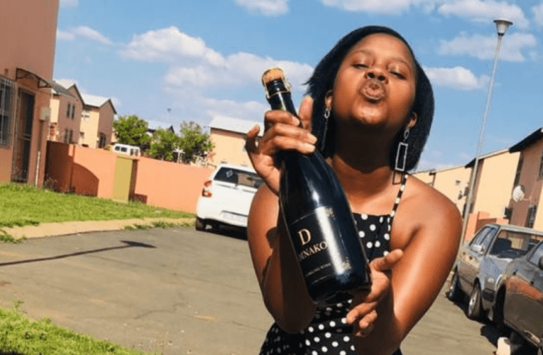 Uthando lwamabhizinisi lwenze waqala iwayini noshokoledi okuthi yena. Uxoxe noTEBOGO MOKWENA