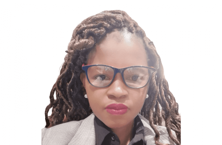 Basungule inkampani ezinikele ekufundiseni izingane ngobuchwepheshe besimanje ukuze zibe namakhono ayinyama. Omunye wabo uxoxe noSLINDILE KHANYILE