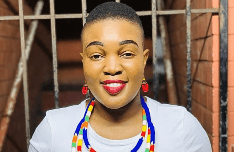 Kuleli sonto kuSAZIWAYO NEMALI sixoxa noNhlalwenhle Bulose, umculi wamahubo nomdansi. Useke wanandisa emicimbini eyahlukene kuleli, wahambela nasemazweni aphesheya kwezilwandle eSpain, e-Italy naseSlovakia.