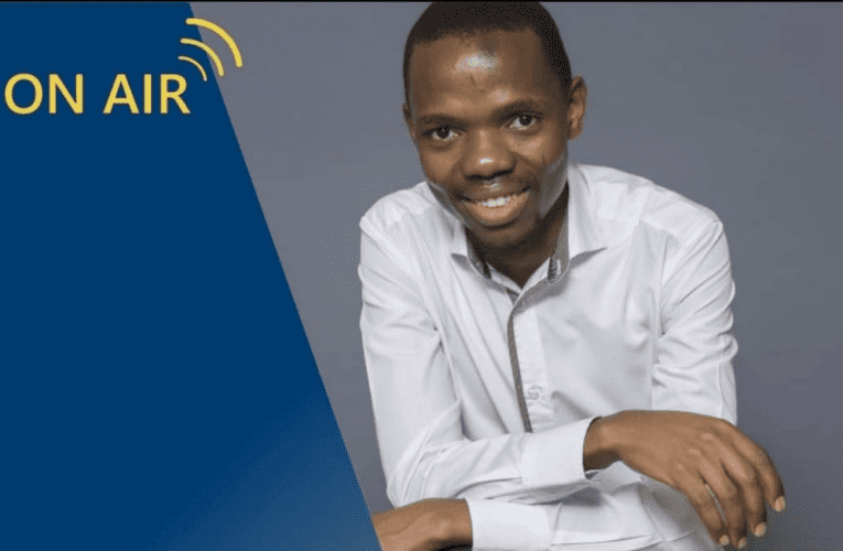 Ngenkathi abanye beqhela besaba ukutinyelwa, yena ubone zinoju waqala ibhizinisi. Uxoxe noZIMBILI MAZIBUKO