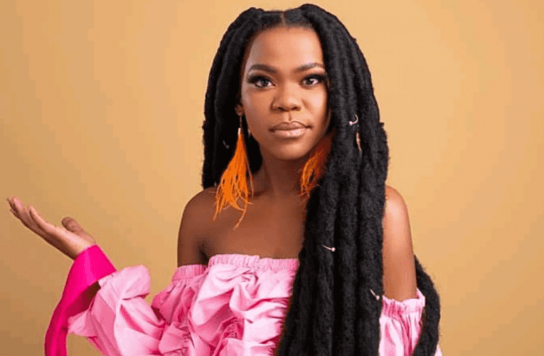 Kuleli sonto kuSAZIWAYO NEMALI sixoxa noNomfundo ‘uMoh’ Ngcobo, umculi we-Afro pop wodumo lwengoma ethi Phakade Lami