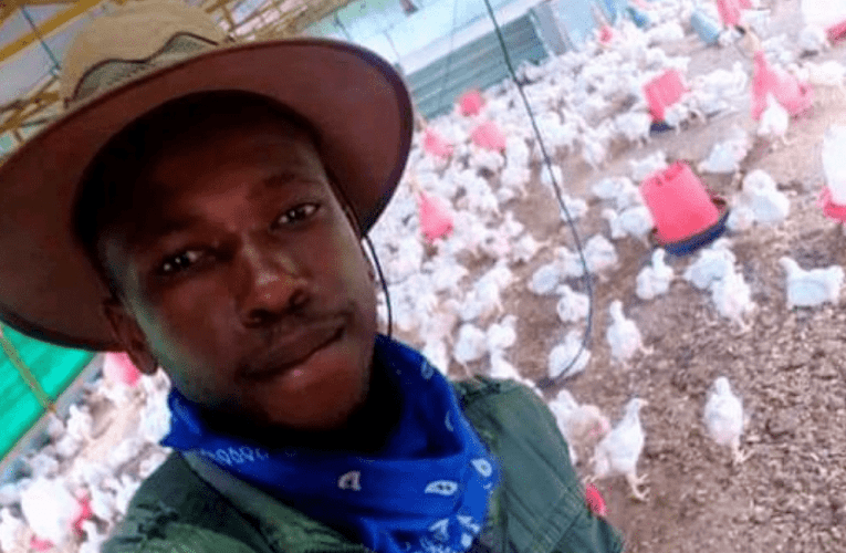 Usizwe yisibindi owashiya umsebenzi wayolima. Namhlanje izinto ziyamchuma kwezolimo. Uxoxe noTEBOGO MOKWENA