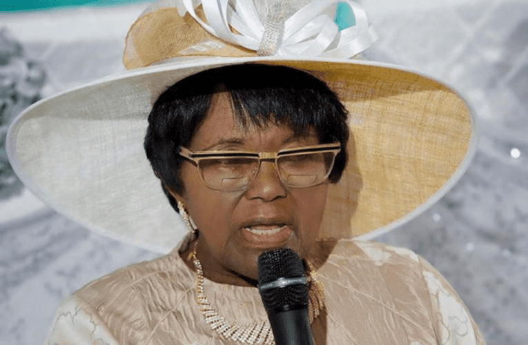 Imisebenzi emihle kasomabhizinisi ofukule umnotho namasonto inconywe nxa zonke. USLINDILE KHANYILE uyabika