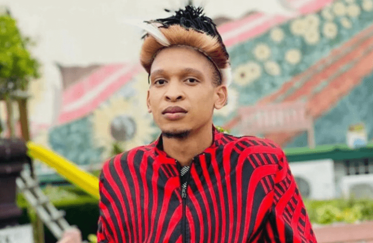 Owaqala ukukhipha amangwevu esemncane ethungela umshado wenza ezibukwayo kwimfashini. Uxoxe noSIMANGALISO NTSHANGASE