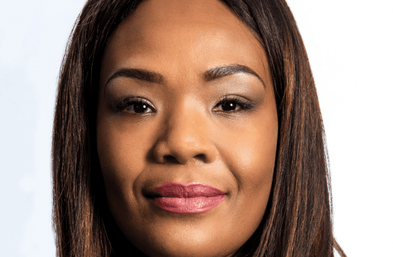 INKANTOLO isichithile isicelo seSakeliga ebifuna ukuphoqa umcwaningimabhuku-jikelele ukuthi adedele imininingwane yamabhuku omasipala abawu-154 ebizwa ngama-management report.