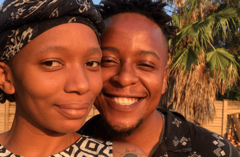 Ukhamba lufuze imbiza kwabakhula ngamandla ebhizinisi lezimbali. Omunye wabo uxoxe noTEBOGO MOKWENA