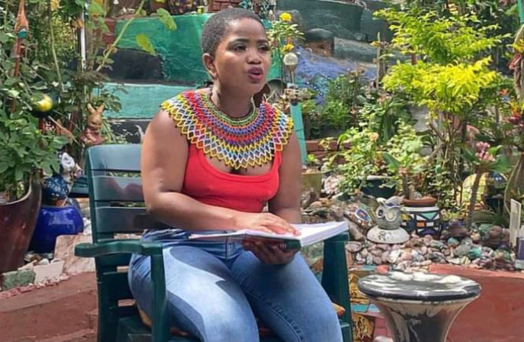 Kuleli sonto kuSAZIWAYO NEMALI sixoxa noHlobisile Mkhize owumculi we-Afro-pop, umlingisi wemidlalo yeshashalazi nomxoxi wezindaba