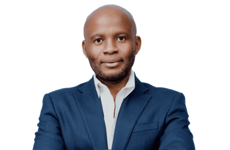 Uyadlondlobala embonini yokubhala izincwadi usomabhizinisi ohlale ezama izinto ezintsha. Uxoxe noSLINDILE KHANYILE