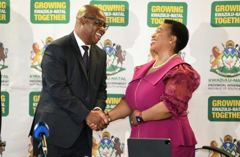 Izinguquko ezisanda kwethulwa kwiKhabhinethi yaseKZN zilethe ushintsho emNyangweni wezoLimo njengoba kuqokwe ungqongqoshe omusha uMnu uSuper Zuma. UZuma uneminyaka eyilungu lesiShayamthetho kanti wake wawunobhala we-ANC esifundazweni. Umbele ubuze abalimi ukuthi yini abafisa uZuma ayibeke eqhulwini