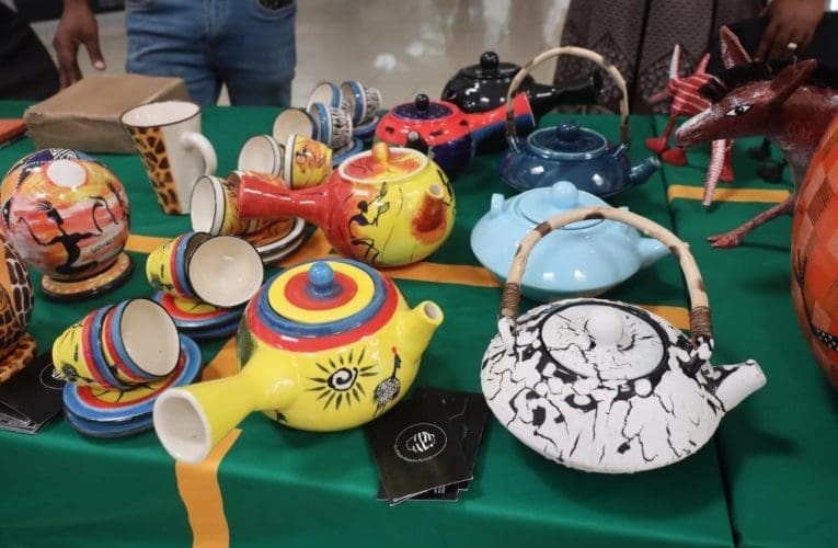 Owacijwa wuninalume owusolwazi ufukula umphakathi ngebhizinisi lomsebenzi wobumba. Uxoxe noTEBOGO MOKWENA