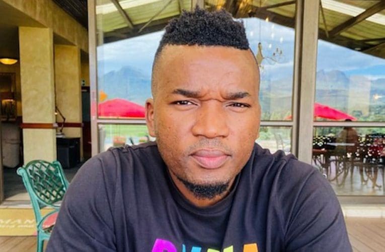 Kuleli sonto kuSAZIWAYO NEMALI sixoxa no-Mxolisi ‘Dr Stressless’ Mhlongo, usomabhizinisi, oseke waqokwa kuma-SA Radio Awards ngo-2021, wawina indondo kumaSA Radio Awards ngo-2022. Uphinde futhi abe umsingathi wohlelo lwase kuseni kumsakazo Izwi Lomzansi FM