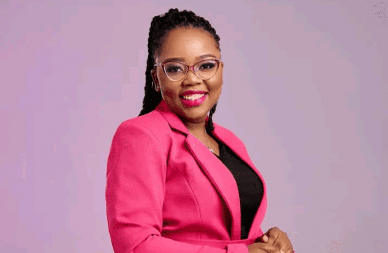 Kuleli sonto kuSAZIWAYO NEMALI sixoxa noNontokozo Mkhize, umculi we-soul nomnikazi we-EN Boutique. Uzakhele igama engomeni kaSjava ethi Thixo neyakhe yakamuva ethi Lu Strong apike kuyo uNomfundo Moh