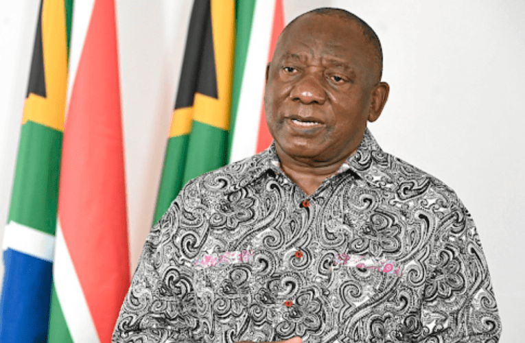 URamaphosa akacabangele izwe 