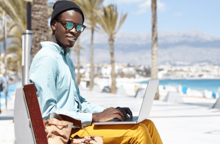 Ulwazi ngesimo sezakhamuzi lusho lukhulu, kuloba uJabulani Sikhakhane