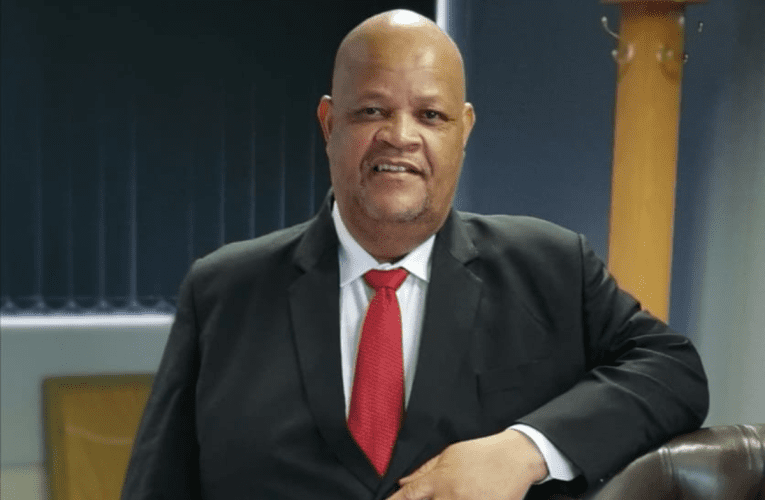 Ugalagala lokuphatha ezemidlalo luphila ubizo