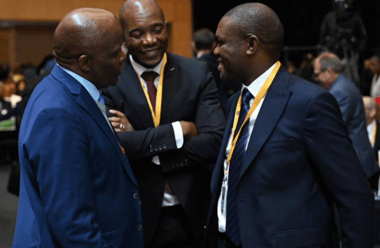 Uhulumeni wobumbano yingqophamlando esinika ithuba lokuxazulula izinkinga zethu, kuloba uBusi Mavuso