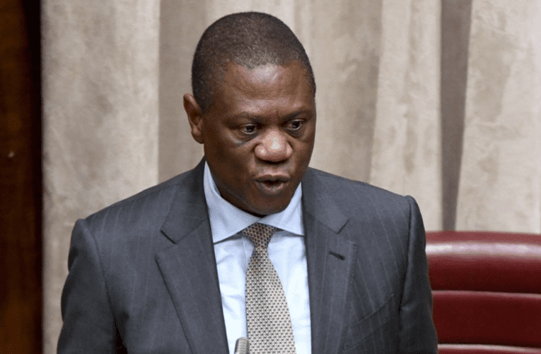 Iyakhathaza imigomo ebonakala izonquma ikusasa lezokuthutha, kuloba uBusi Mavuso  