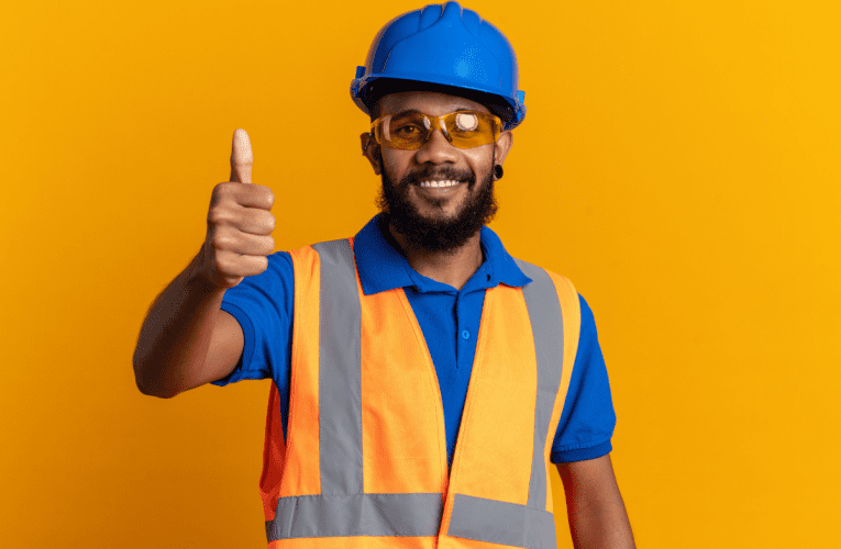 Uyanyuka umholo wangehora omncane osemthethweni