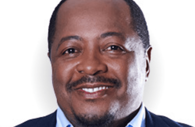 I-African Bank ihlawulisiwe ngo‘kukhohlisa’ amakhasimende