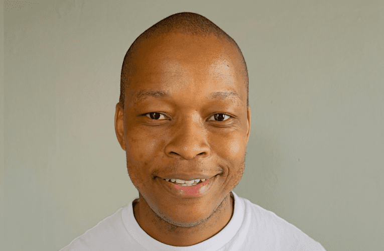 Baqeda usizi lwabantu ngokuxosha izinambuzane