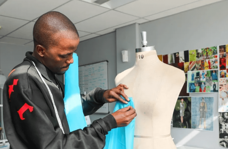 I-Durban Fashion Fair imema abasikimfashini abasafufusa