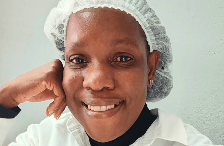 Owazifundisa usekhiqiza i-peanut butter enezithako zemvelo