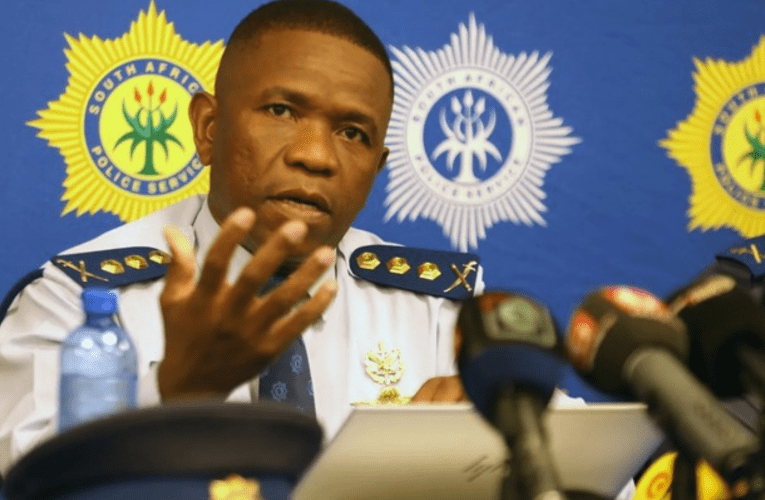 Kuthena amandla ukuthi uRamaphosa uneminyaka azi ngokushiwo wuMkhwanazi, kuloba uJabulani Sikhakhane