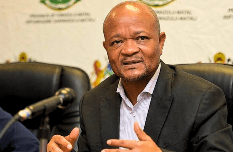 Njengoba iNingizimu Afrika izilungiselela intela yaseMelika, uhulumeni kufanele ungenelele ngokushesha, kuloba uBusi Mavuso