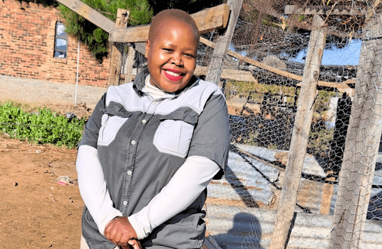 Owayefuna ukusebenza ehhovisi usewumlimi nomfuyi