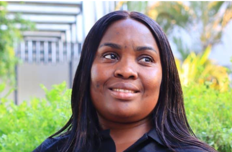 Okholelwa ekubeni yisosha elizikhuzayo useqashisa ngezinto zemicimbi ezidle ngesitayela