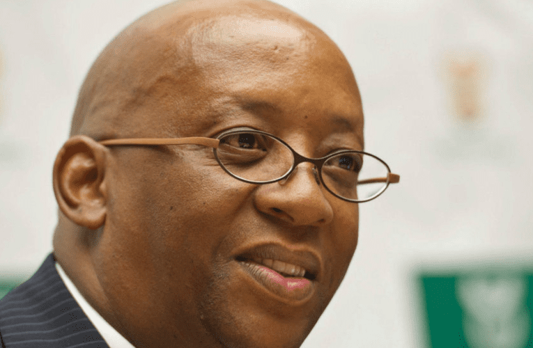 UMagashula uzokhunjulwa ngokuthanda izwe nabantu abampofu – uRamaphosa 