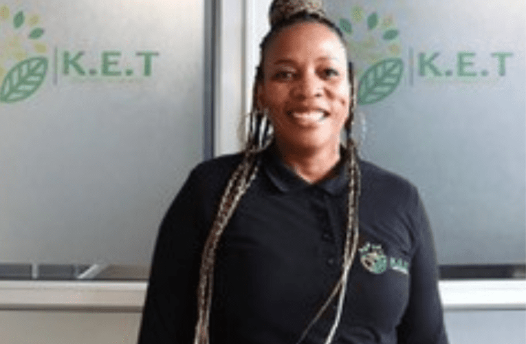 Wakha umcebo ngobhontshisi omhlophe umlimi wesifazane 