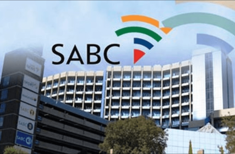 Izinselelo zendlela yokusebenza kweSABC zidinga ukusukunyelwa, kuloba uJabulani Sikhakhane