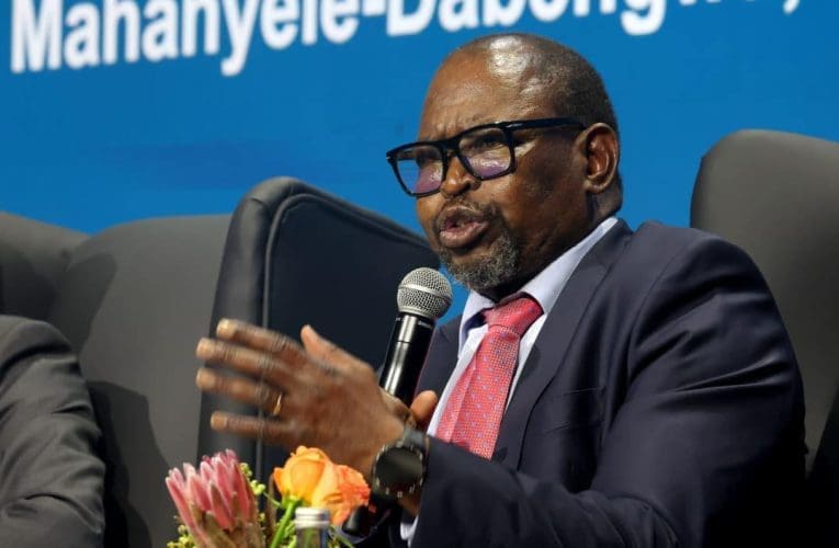 Ukunyuka kukaphethroli kuzozwela kakhulu kwabahola kancane – izingqapheli