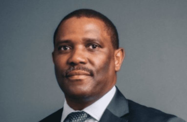 I-Sars izodla izimpahla zezisebenzi zayo ezilahlwe ngamacala YINTATHELI YOMBELE