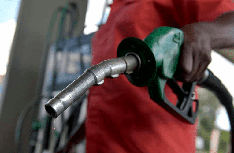 INingizimu Afrika kufanele isukumele ukulungisa imboni kawoyela, kuloba uJabulani Sikhakhane