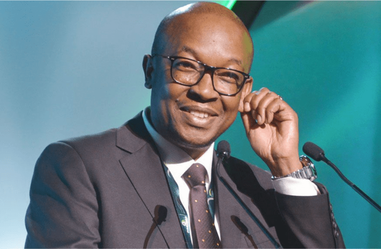 Akuyekwe ukucekela phansi izimboni kungaze konakale kakhulu, kuloba uBusi Mavuso