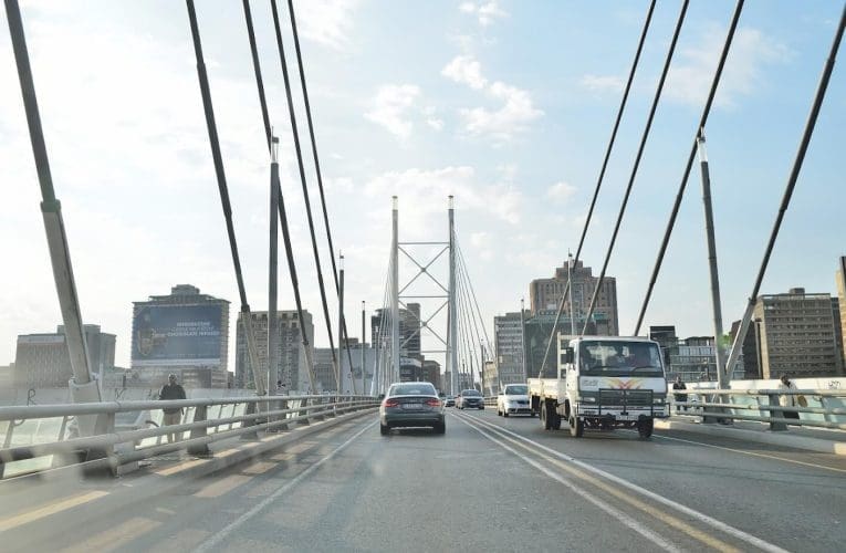 ‘Imikhandlu emikhulu ibeka umnotho engozini’