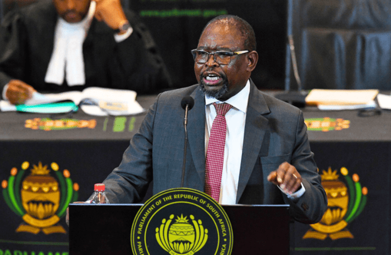 Asibajezisi omasipala kodwa siyabalungisa – umGcinimafa